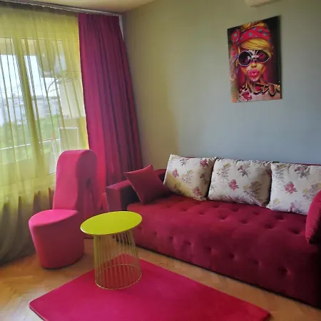 Apartamento свежест и уют център безплатен паркинг релакс